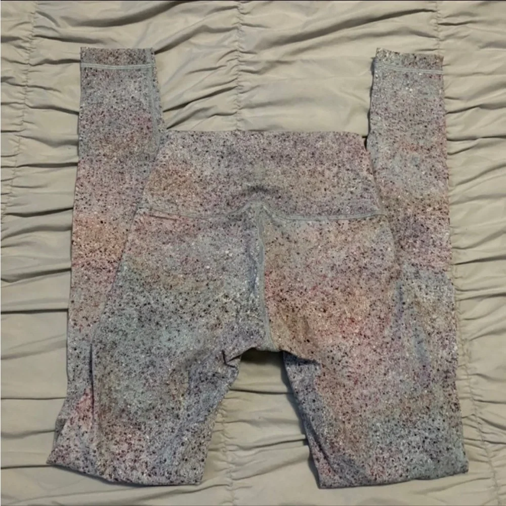 Lululemon wunder under